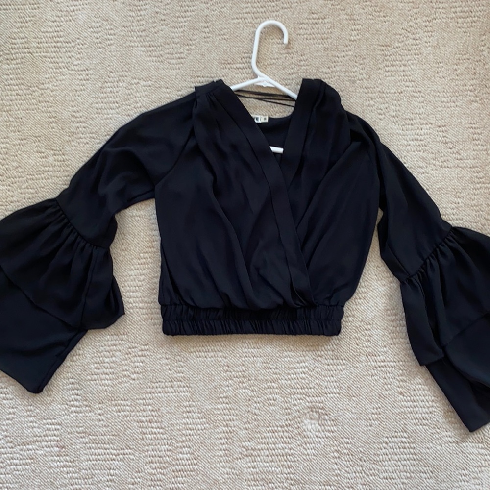 Crop black blouse with gorgeous ruffle sleeves